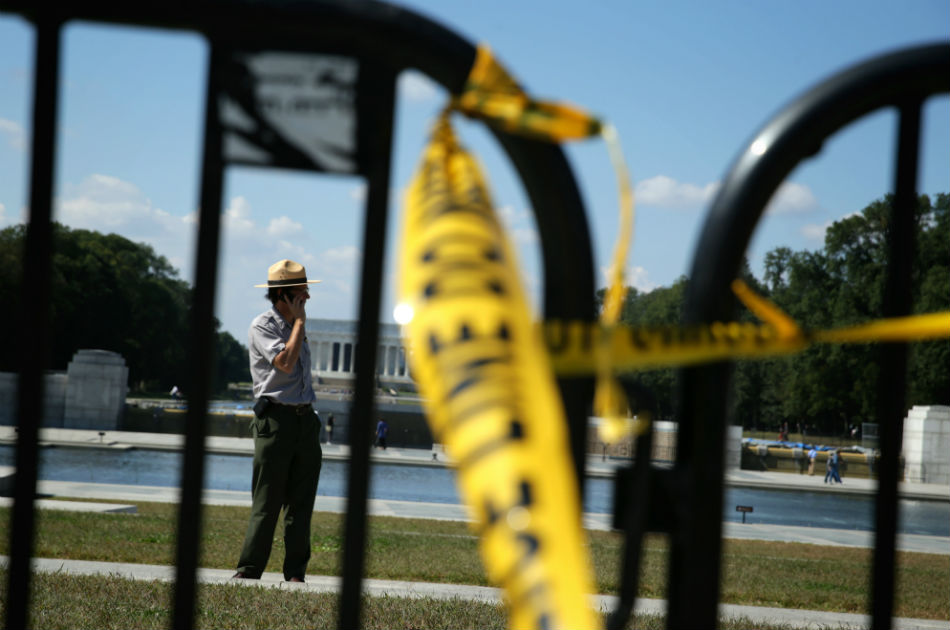 Muere hombre que se prendió fuego en el parque central de Washington