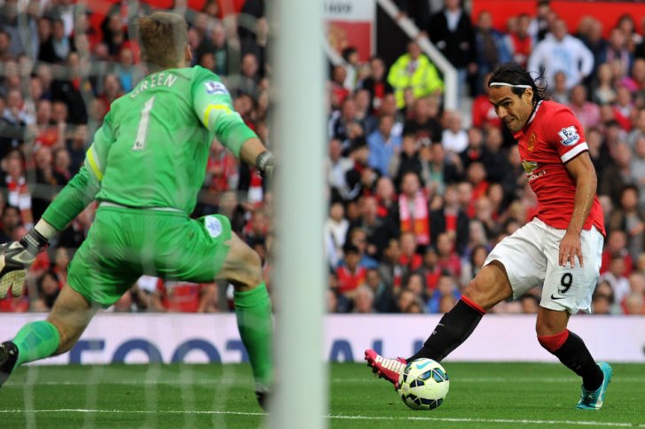 Falcao regresó a las canchas en la victoria del Manchester United