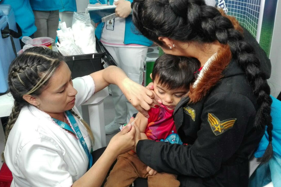 Intensifican medidas en Bogotá para evitar casos de sarampión importados de Venezuela