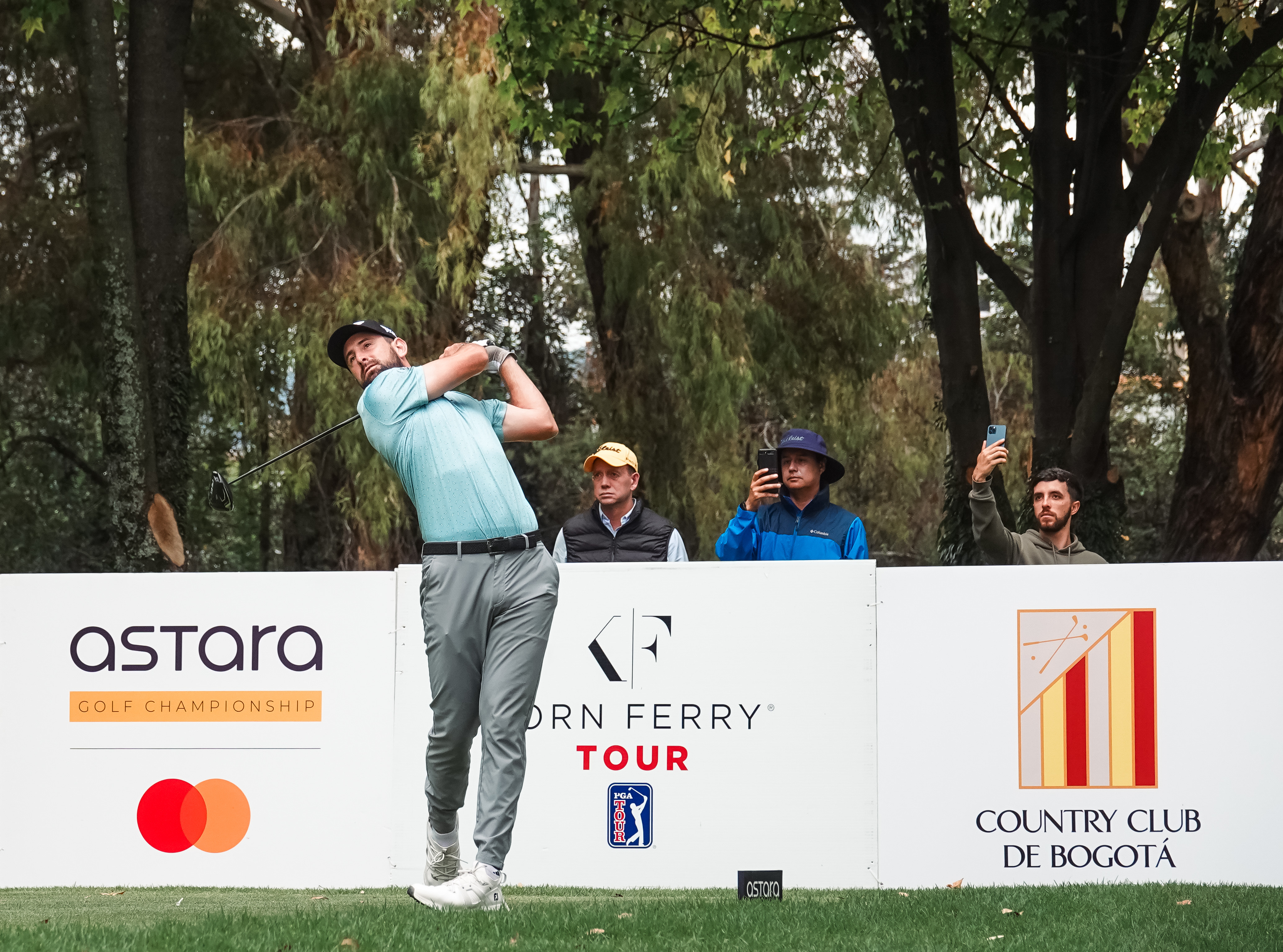 Cristóbal del Solar en acción durante el Astrana Golf Championship de Bogotá.
