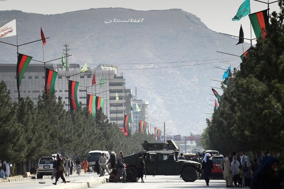Afganistán: fuerte explosión deja sin electricidad a Kabul
