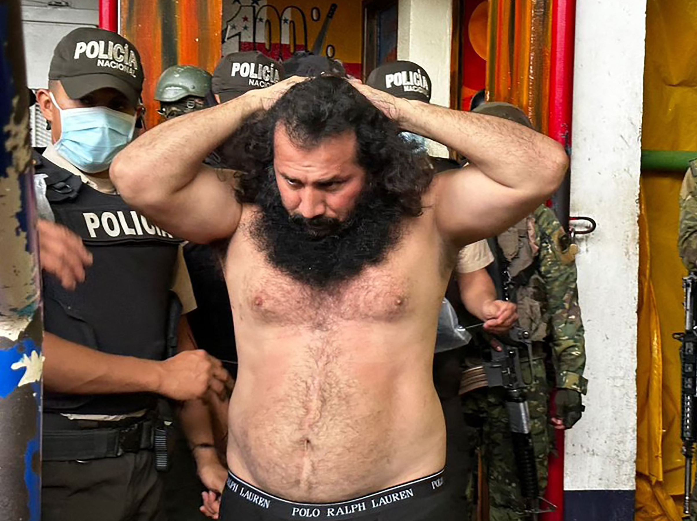 Argentina deportó a la familia de “Fito”, narco fugado de una cárcel de Ecuador