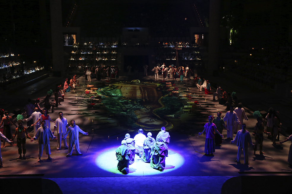 A93O3704 Obra de arte en vivo virgen de Guadalupe Show Mexico espectacular Xcaret