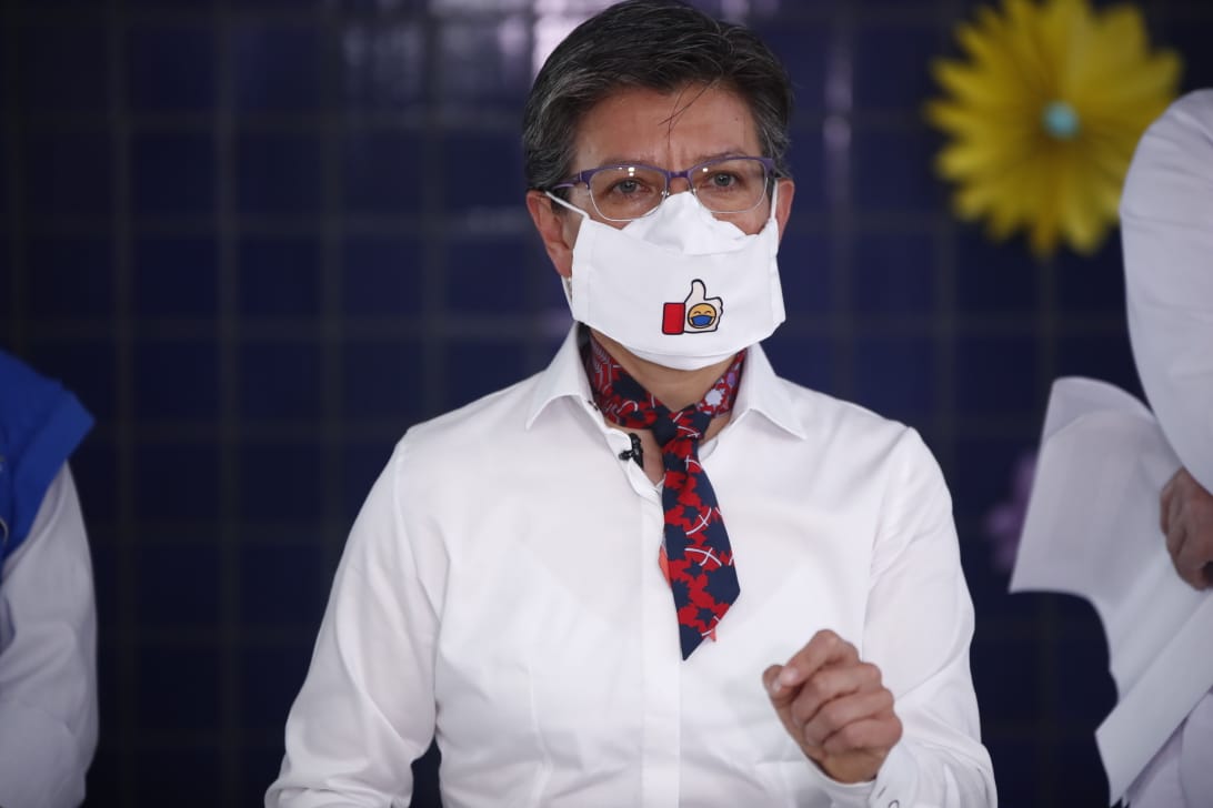 “¿Reconoce que fracasó como ministro de Defensa?”: Claudia López a Carlos Holmes Trujillo