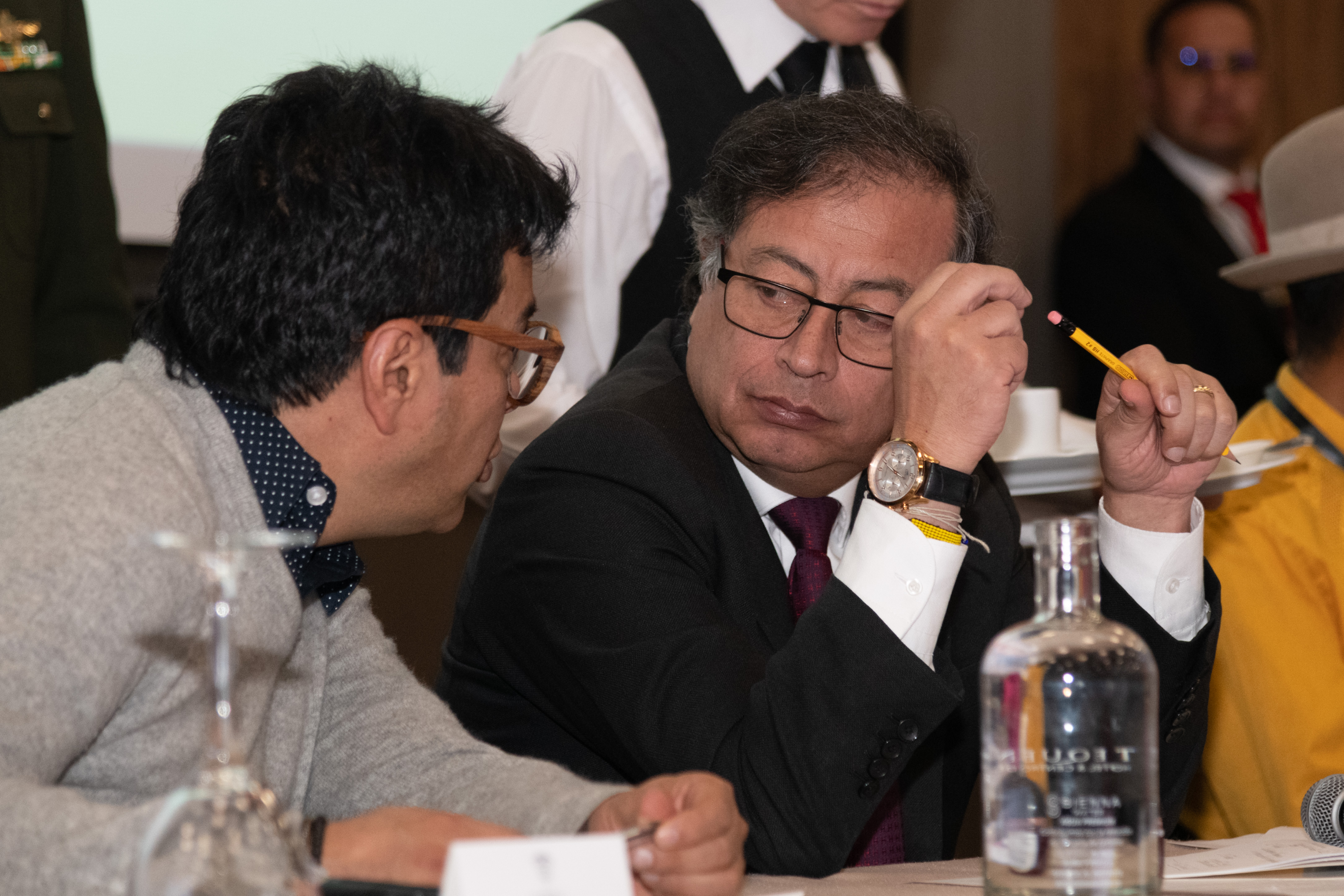 Petro condena atentado en Tibú y sectores de la oposición critican la “paz total”