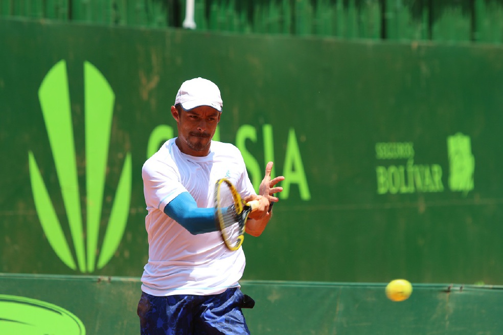 Cristian Rodríguez y la dignidad de seguir jugando tenis