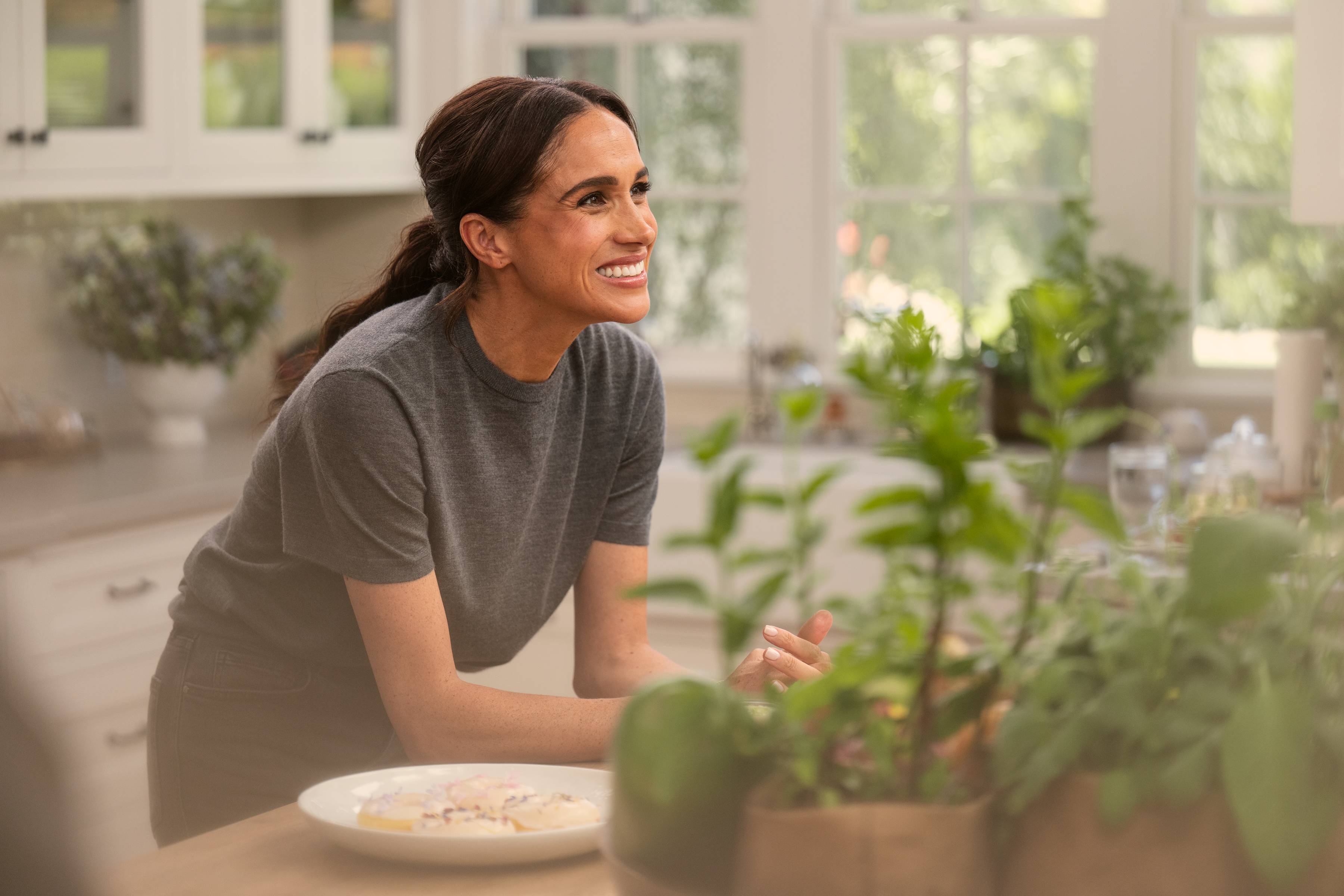 Meghan Markle cumple 44 años y lo celebra de particular manera, junto a Harry
