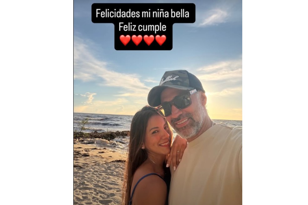 La actriz celebró su cumpleaños junto a sus hijos y al exfutbolista de la Selección Colombia, quien compartió amorosa publicación.