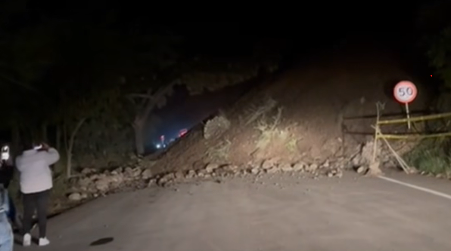 Nuevo cierre en vía Panamericana por derrumbe en tramo Pasto-Mojarras