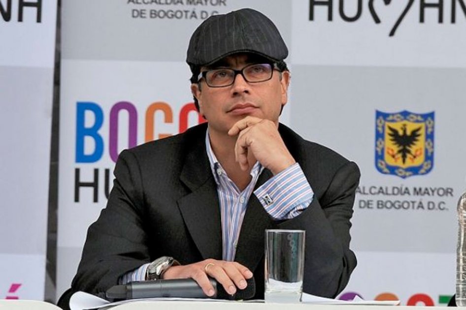 Petro dice que nunca ha insultado al presidente Santos