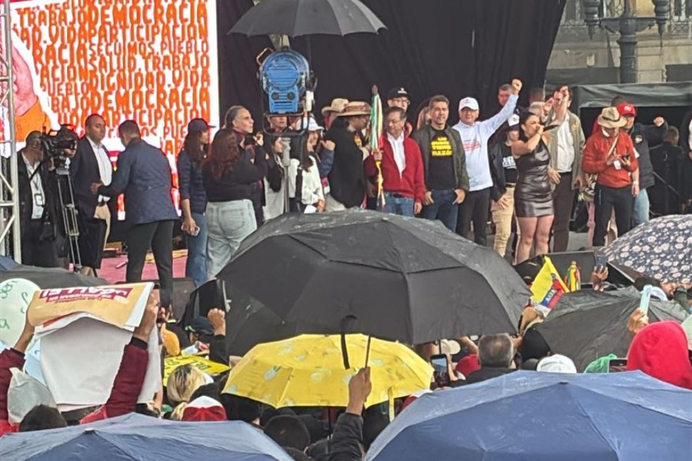 El presidente Gustavo Petro en la Plaza de Bolívar este 18 de marzo.