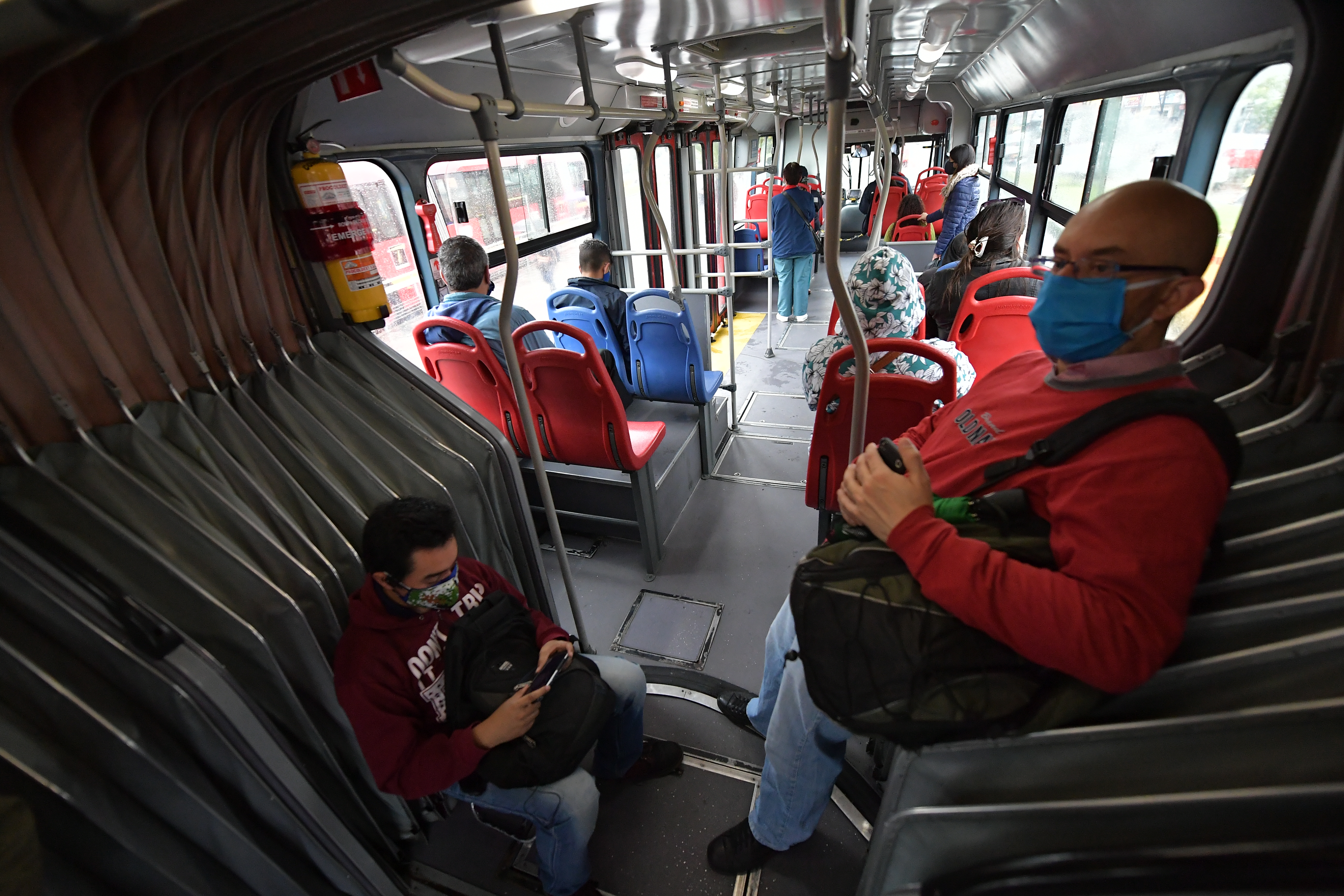 Estos son los tres lugares donde el uso de tapabocas será obligatorio en Bogotá