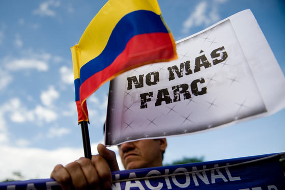 De llegar a la paz, al menos $25 billones serían destinados al sector social