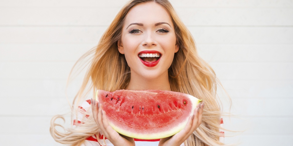 Hidrata y rejuvenece tu piel comiendo sandía