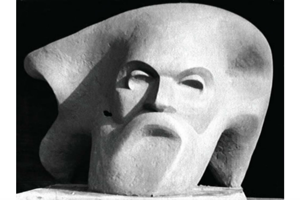 Cabeza de Walt Whitman, escultura en yeso. Autor: Edgar Negret.