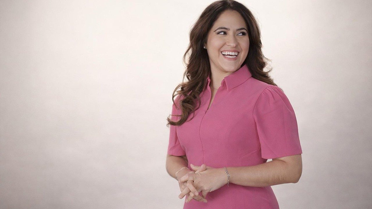 León XIV le entrega un “ministerio” a una mexicana: ¿quién es María Montserrat Alvarado?