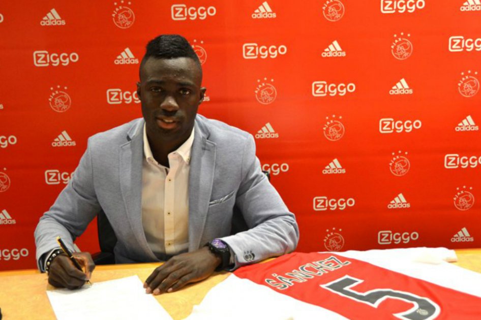 Davinson Sánchez es nuevo jugador del Ajax de Holanda