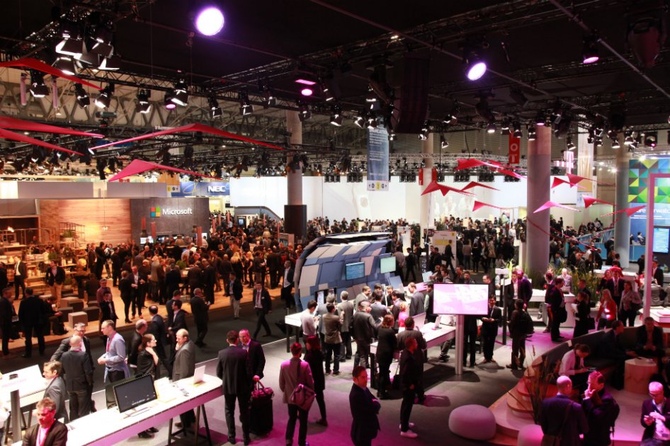 Un paradero de bus, una sala y hasta una vaca: todo está conectado en el MWC