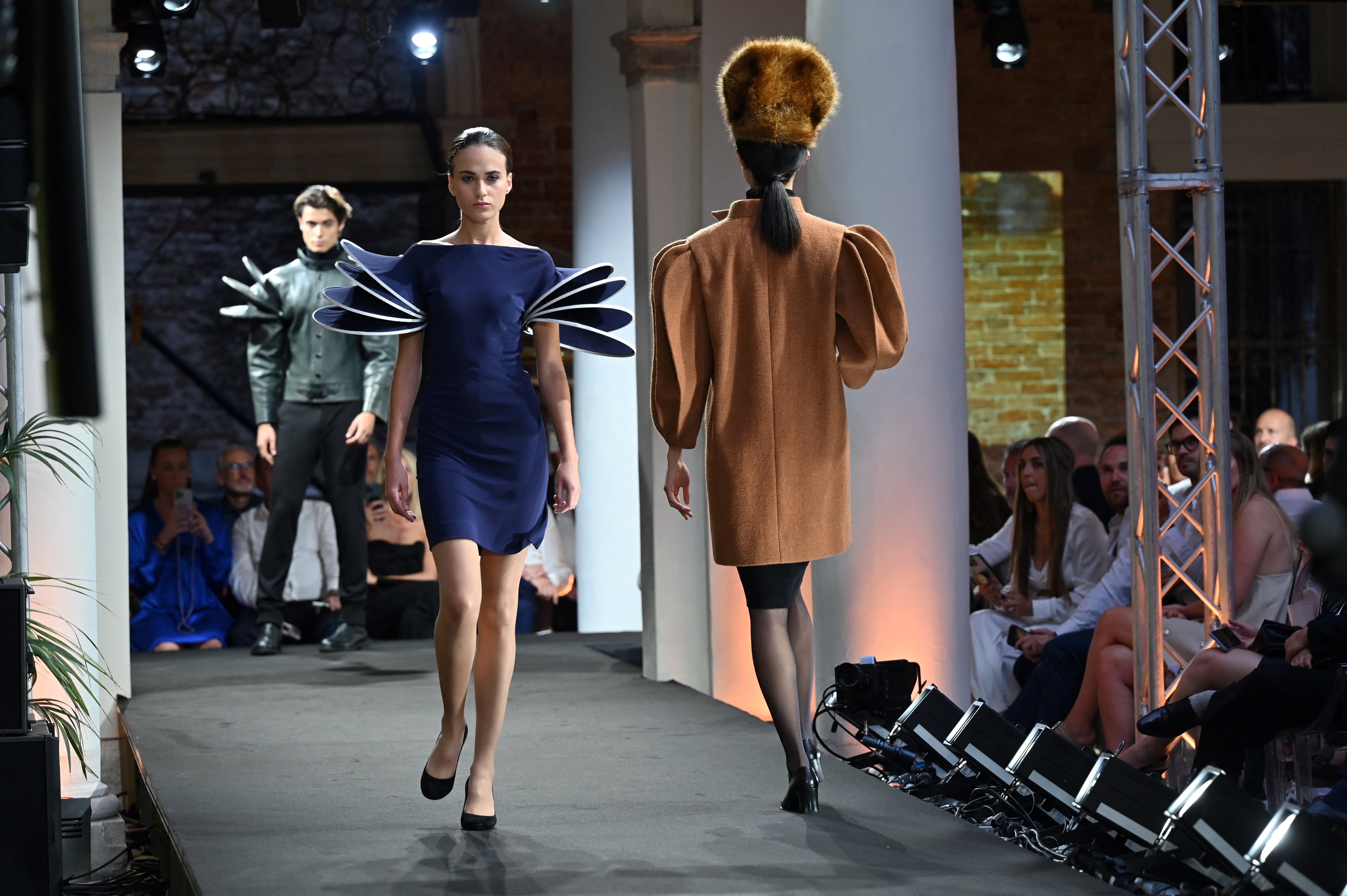 100 años de Pierre Cardin: la casa de moda quiere renovarse sin perder su esencia