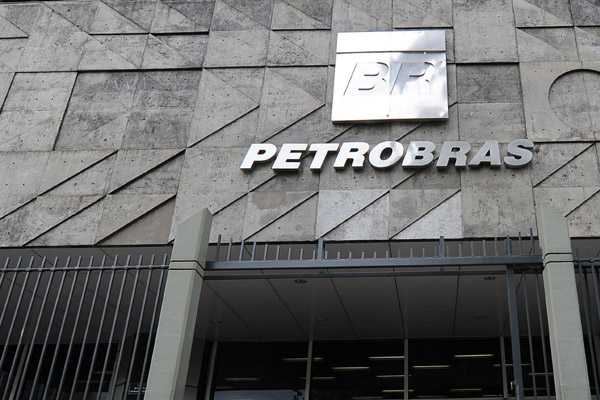 Petrobras vende 49% de Gaspetro a japonesa Mitsui
