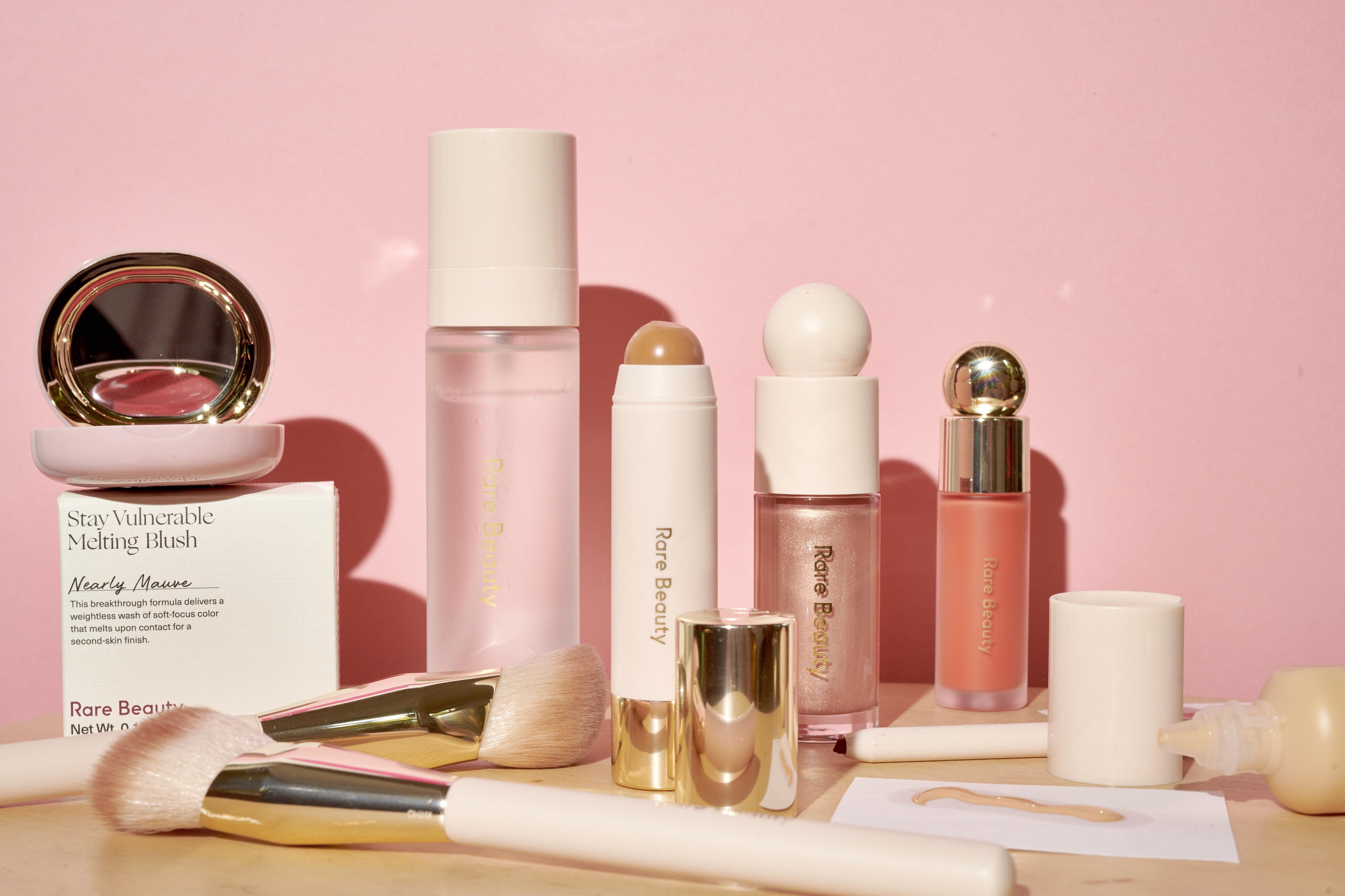 Imagen de la línea de productos cosméticos de Selena Gómez. /Gabby Jones/Bloomberg