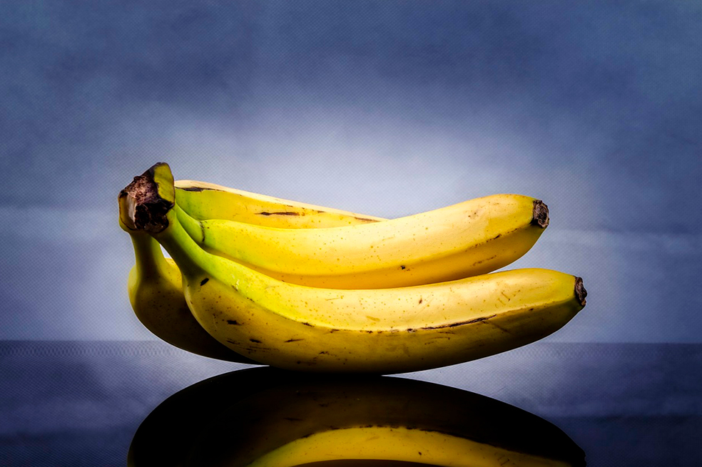 ¡Muy fácil! Prepara plátano con bocadillo y queso en la freidora de aire