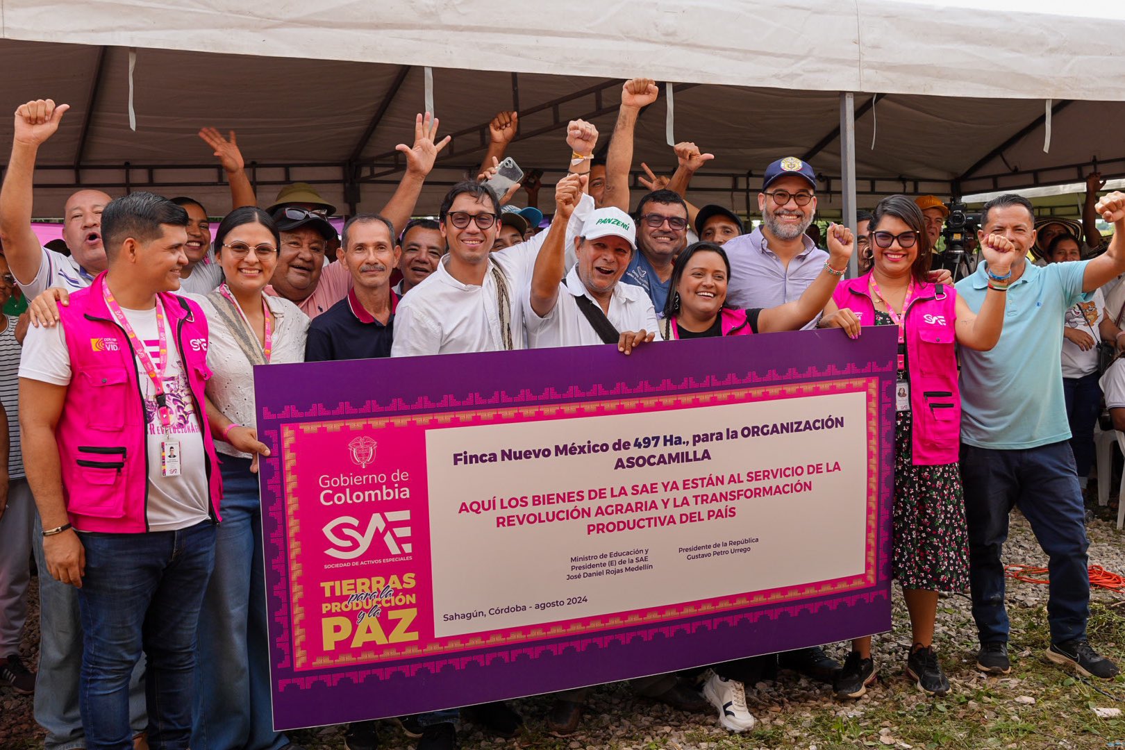 Campesinos de Córdoba recibieron más de 1.300 hectáreas en Córdoba para producción agrícola y cultivo de peces.