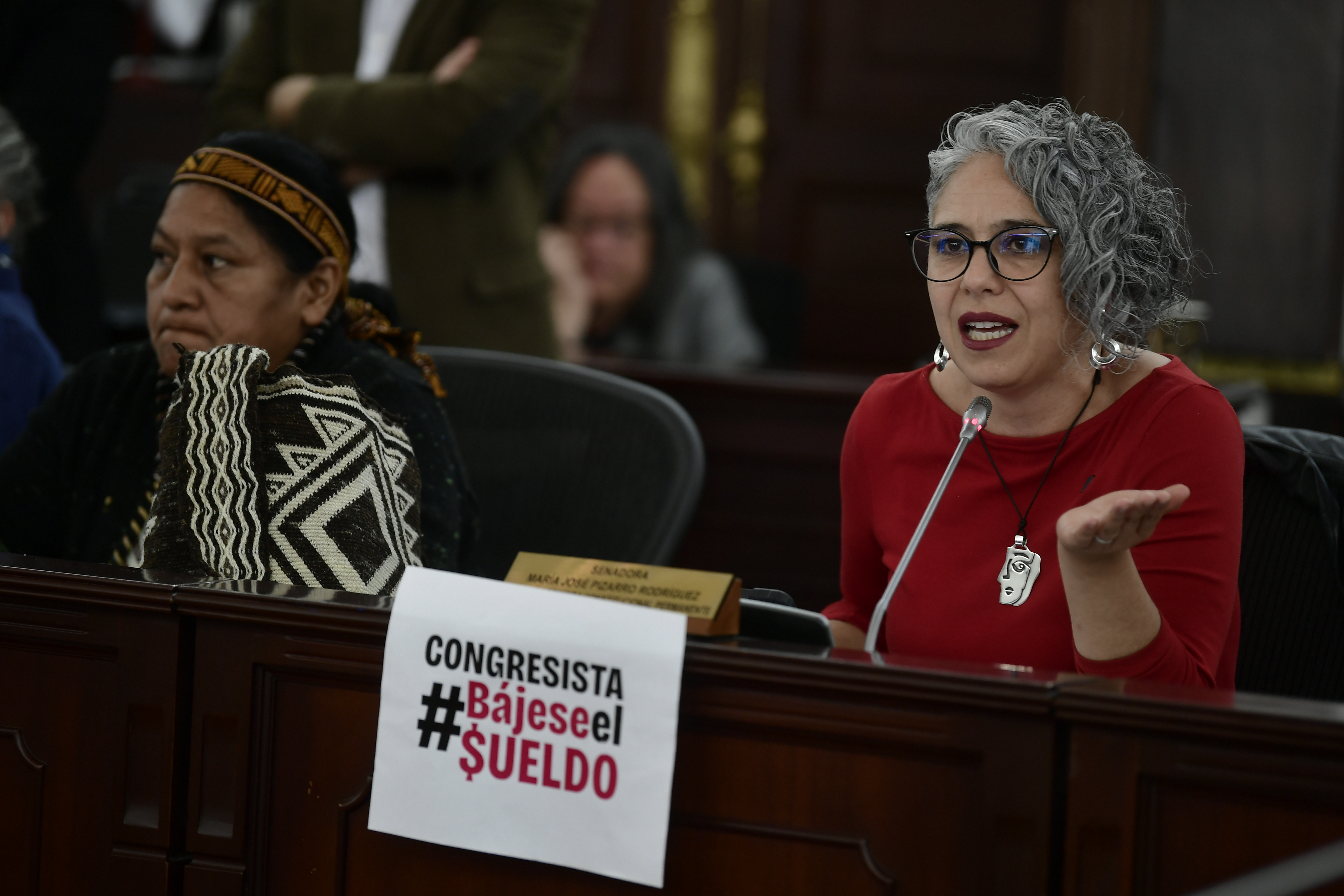 Se aprobó la reducción del salario de congresistas en su primer debate