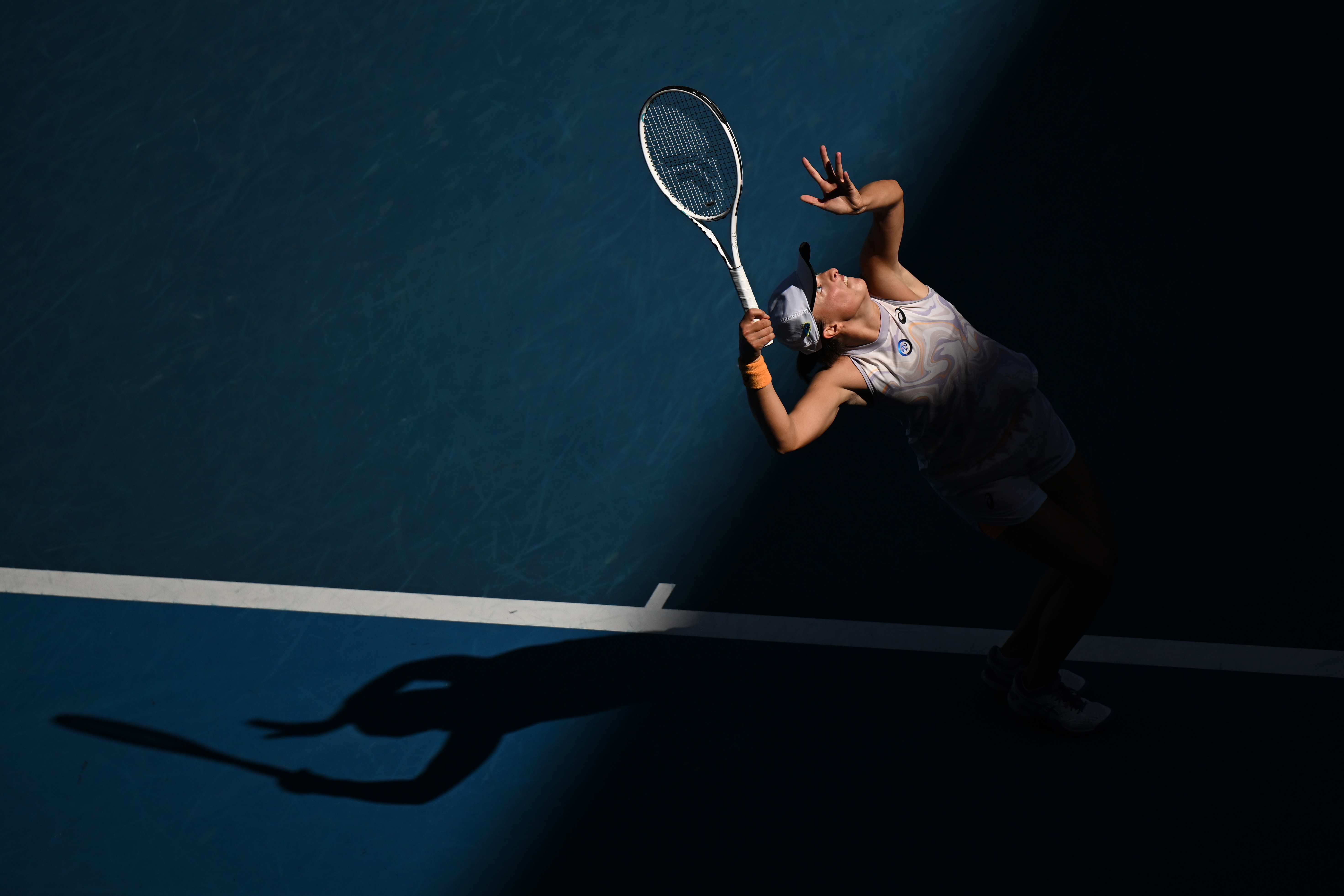 Iga Swiatek avanza imperturbable en el Australian Open