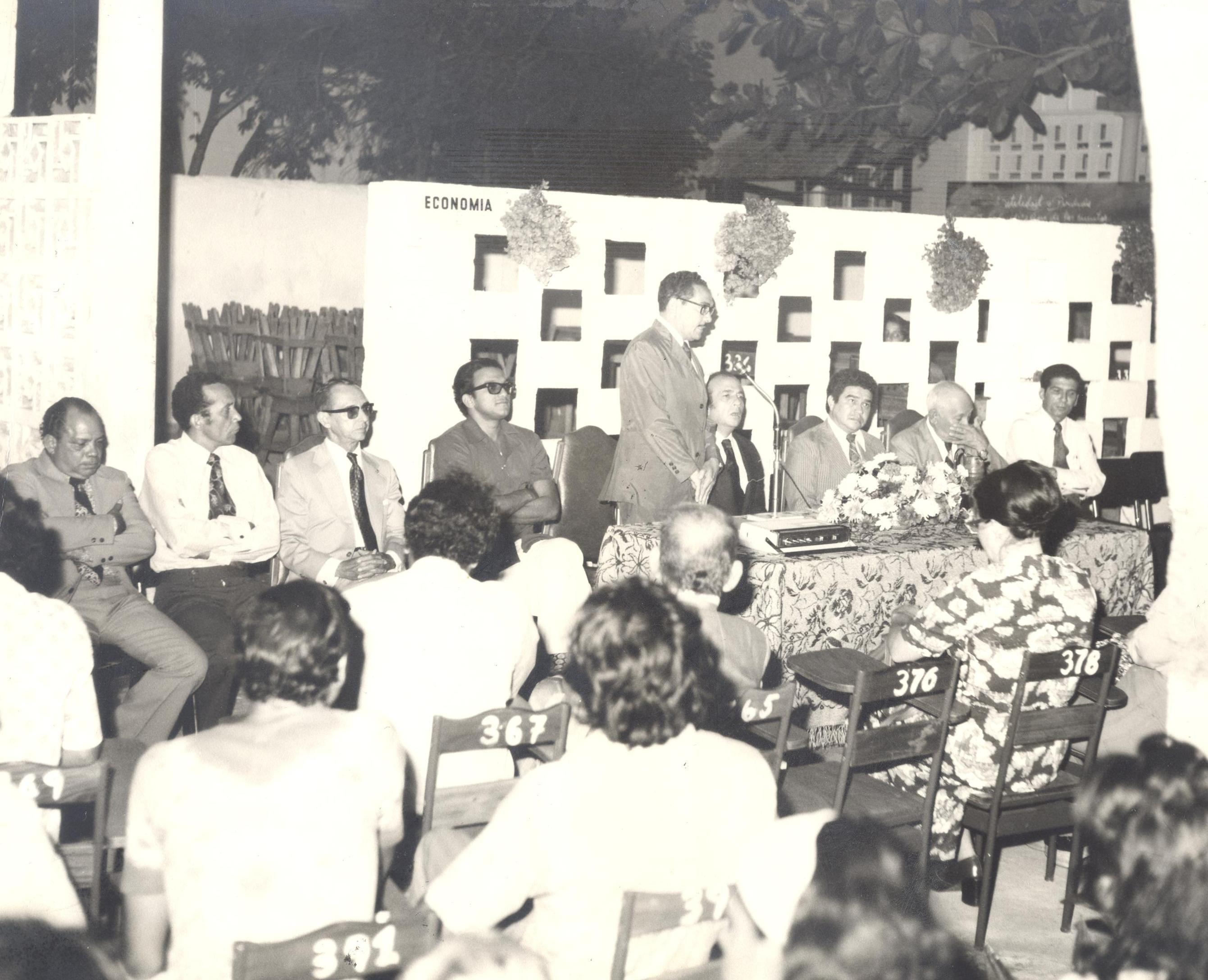 En marzo de 1973 comenzó sus clases la entonces Corporación Educativa Mayor del Desarrollo Simón Bolívar, un año después de fundada.