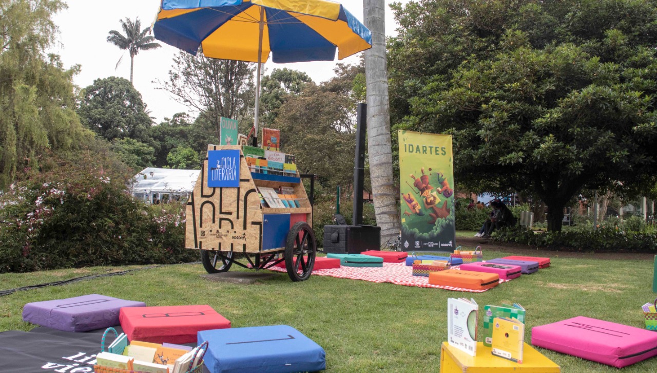 Prográmese para el Pícnic literario en el Jardín botánico de Bogotá