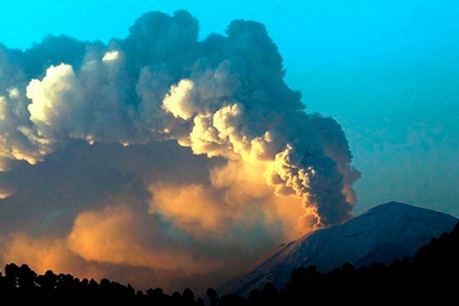 México: volcán Popocatépetl «calmado» pero podría haber explosiones