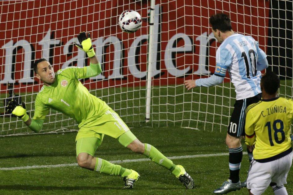 Atajada de Ospina a Messi en Copa América, entre las mejores del año