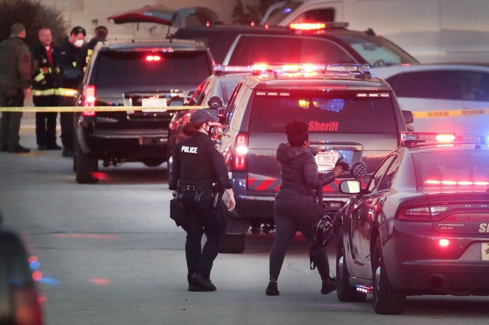 EE. UU.: Acusan a un militar por un tiroteo en Illinois que dejó tres personas muertas