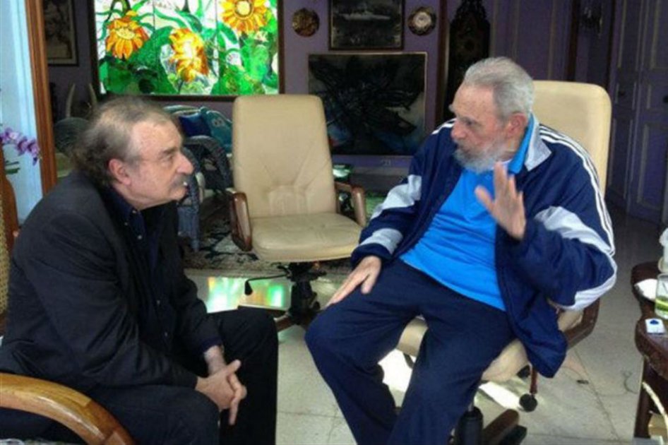Reaparece Fidel Castro
