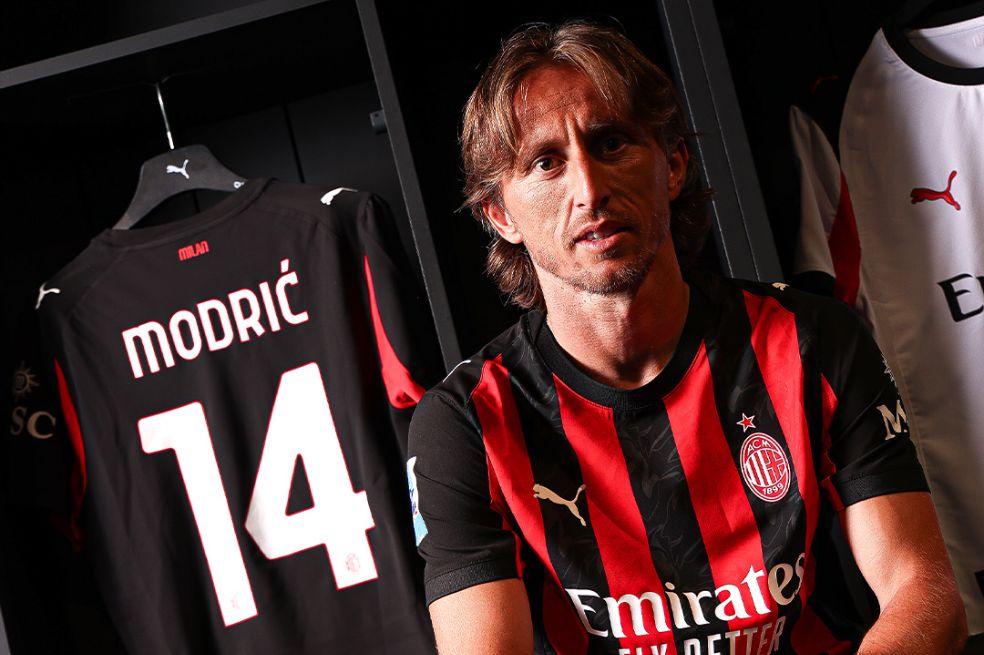 Luka Modric fue presentado como nuevo jugador del AC Milan