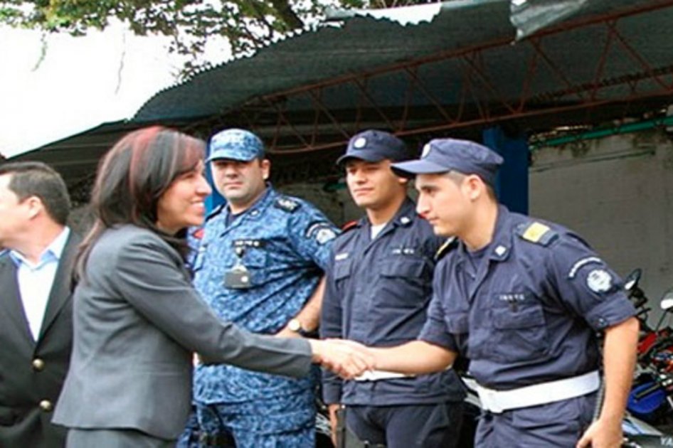 Santos ratifica a Ruth Estela Correa en Minjusticia
