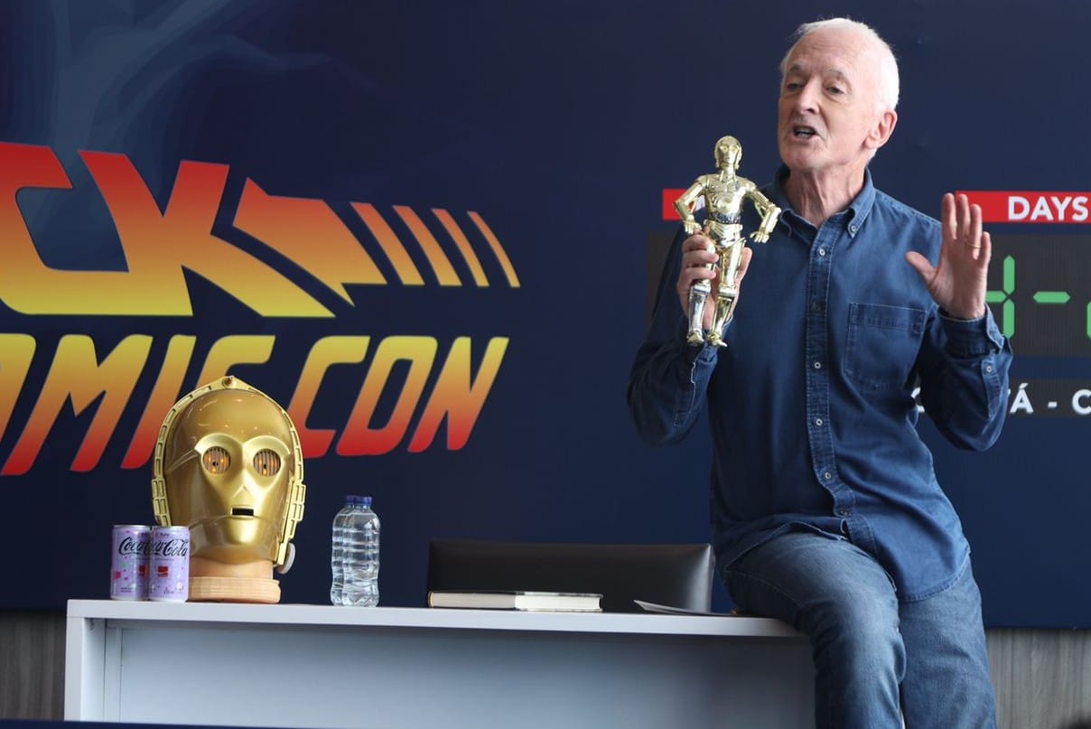 Ya esta en Bogotá Anthony Daniels, actor que interpreta a C-3PO en Star Wars.
