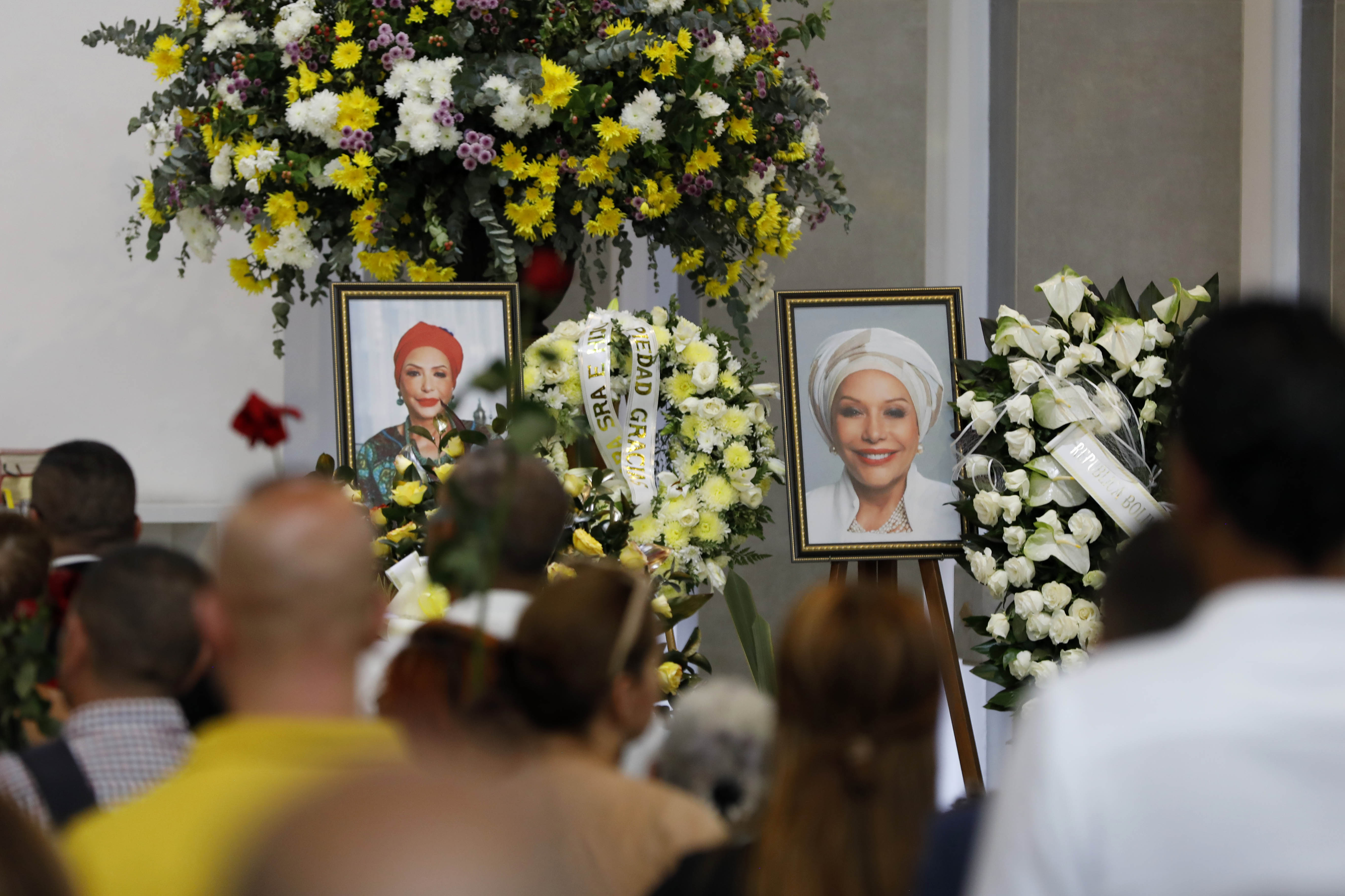 Piedad, entre oruga y mariposa