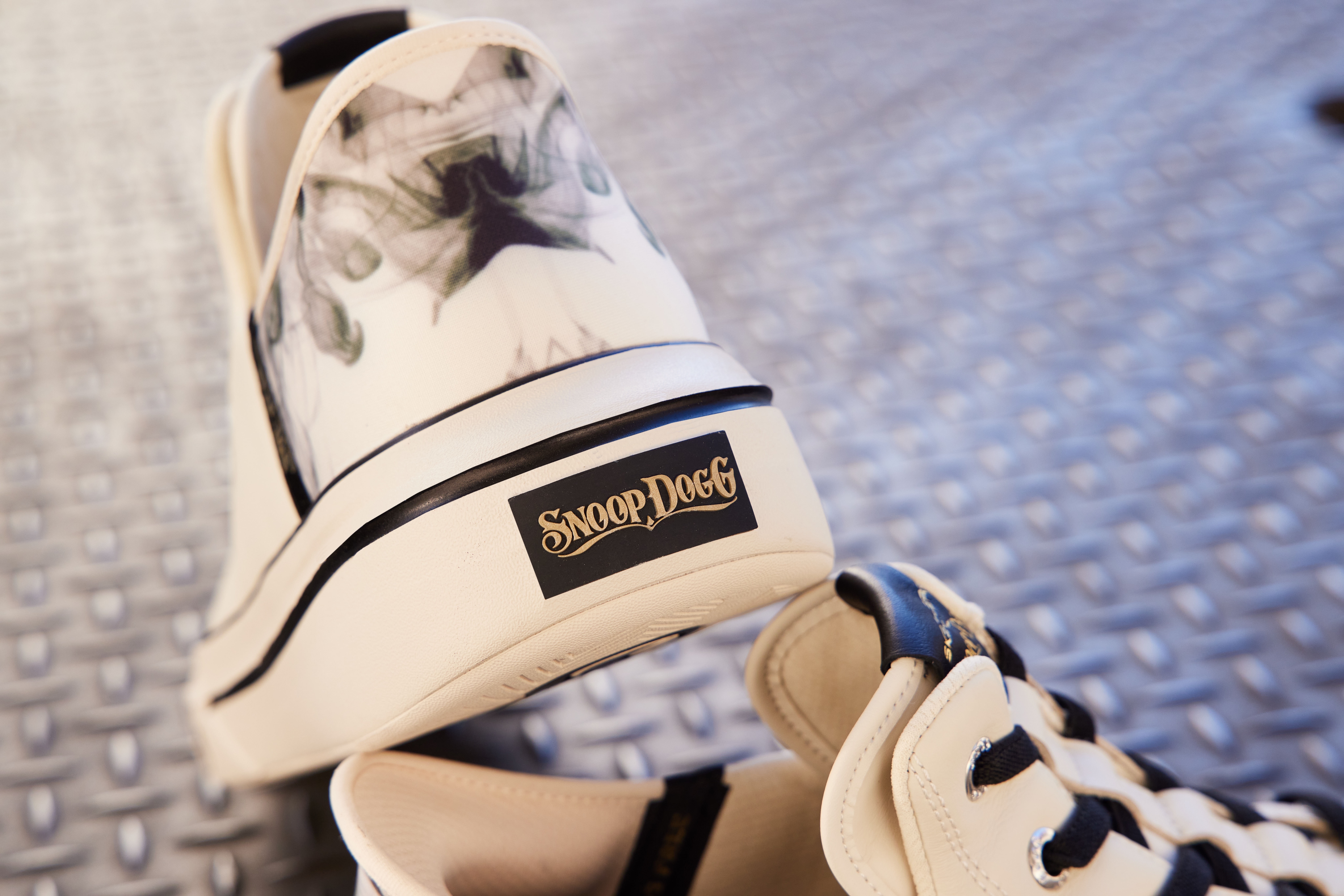 Skechers
