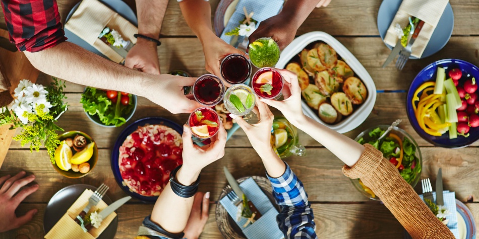 Un momento del día para disfrutar de propuestas gastronómicas sólidas y líquidas que recorren diferentes culturas.