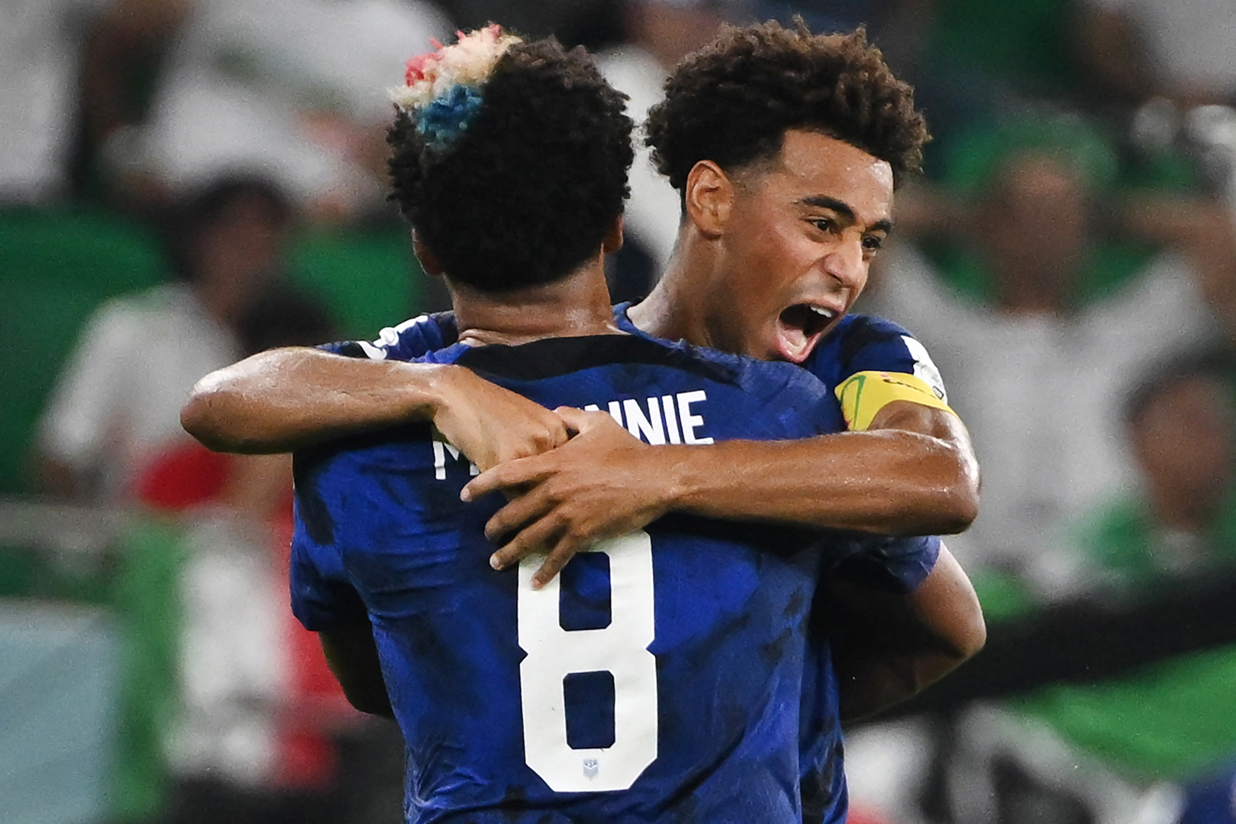 Estados Unidos se metió e Inglaterra pasó primero del grupo B
