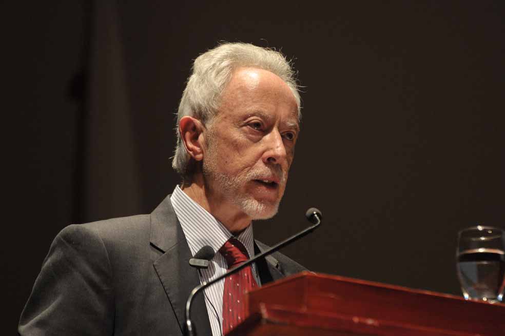 Escritores piden a ONU protección contra espionaje en internet