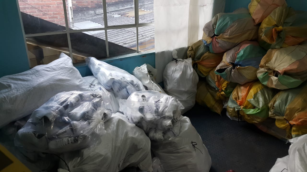 Policía incautó $900 millones en ropa de contrabando en Bogotá