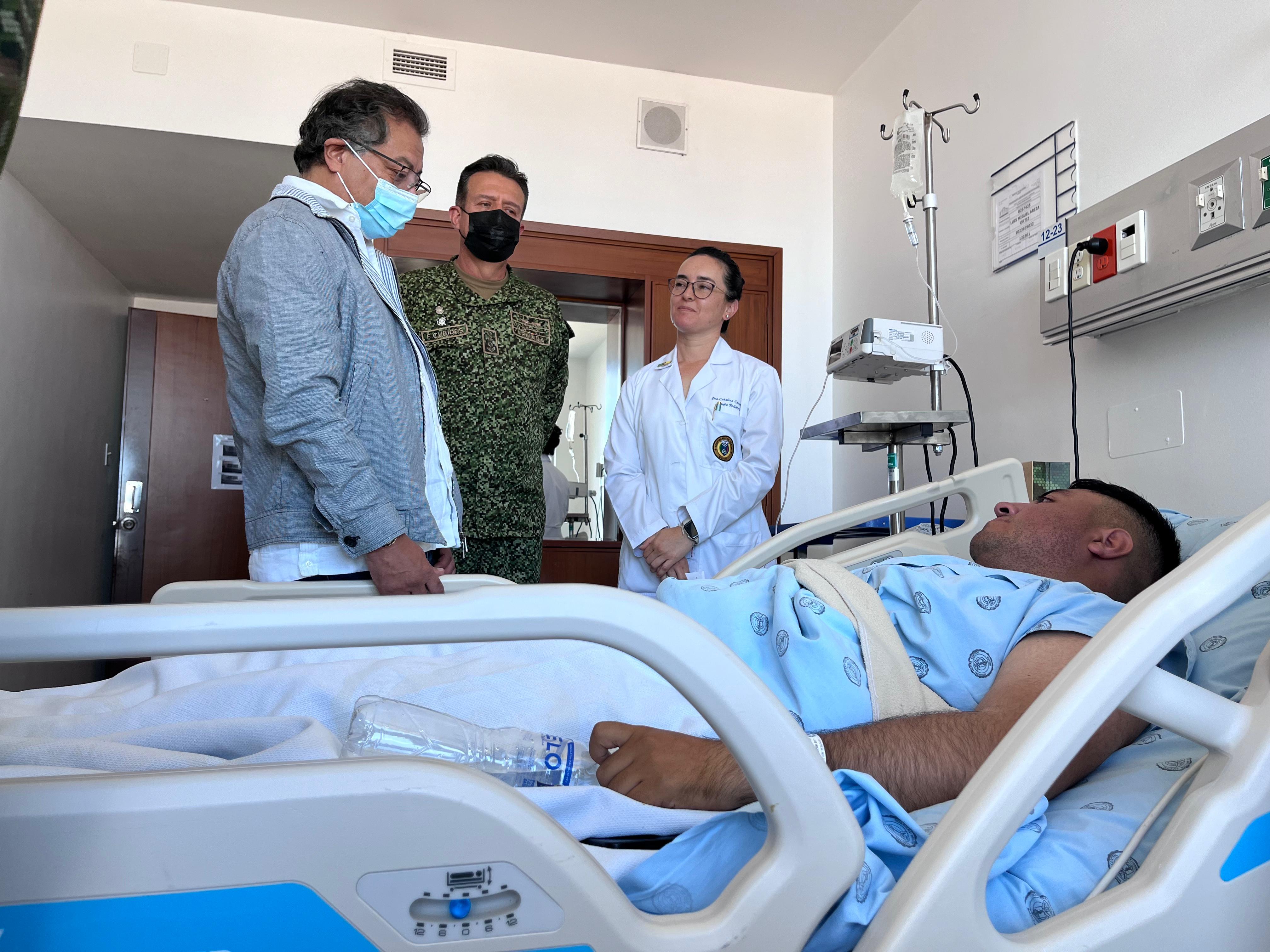 Atentado del ELN en Arauca: seis soldados más serán atendidos en Bogotá
