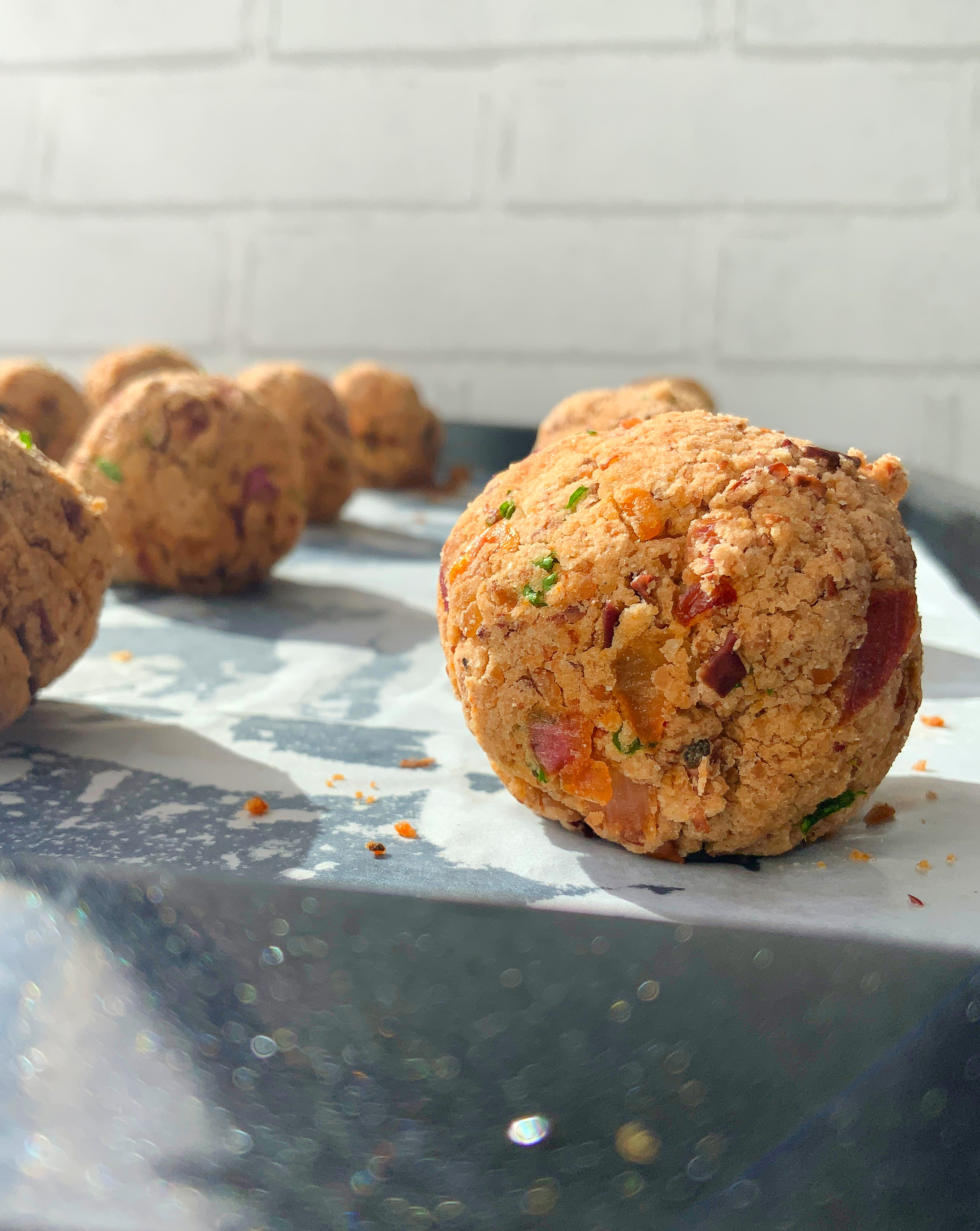 Las croquetas se llevan al horno por 25 minutos a 150 °C (302 °F)