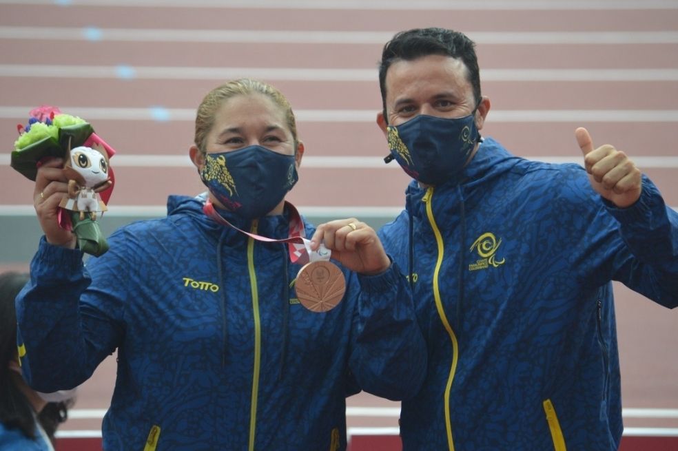¡Nuevo bronce para Colombia! Yesenia Restrepo, podio en lanzamiento de disco