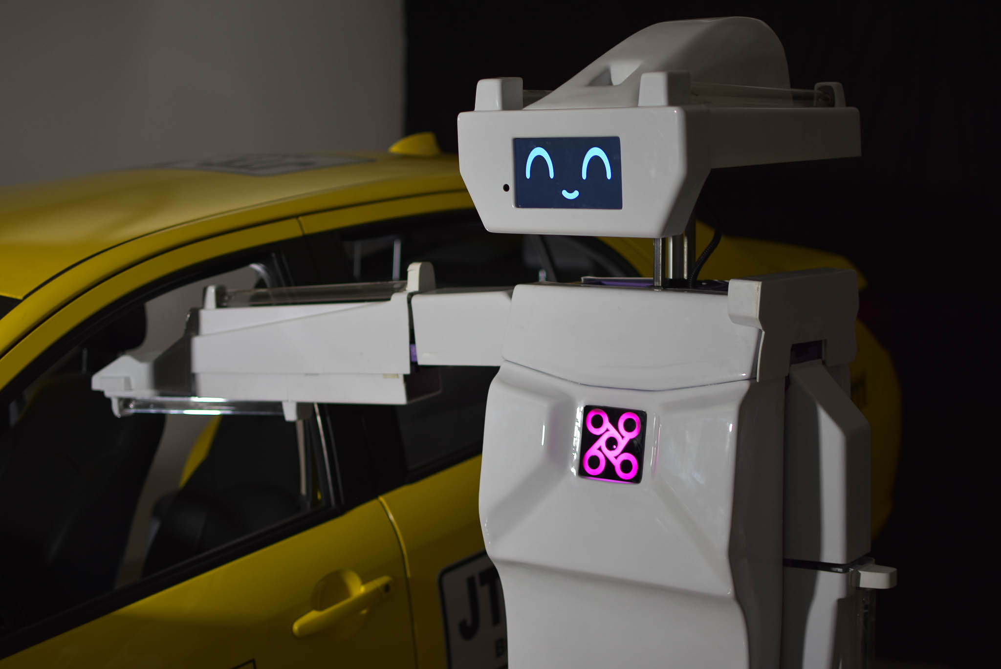 Este robot promete unirse a la lucha para combatir la pandemia del Covid-19.
