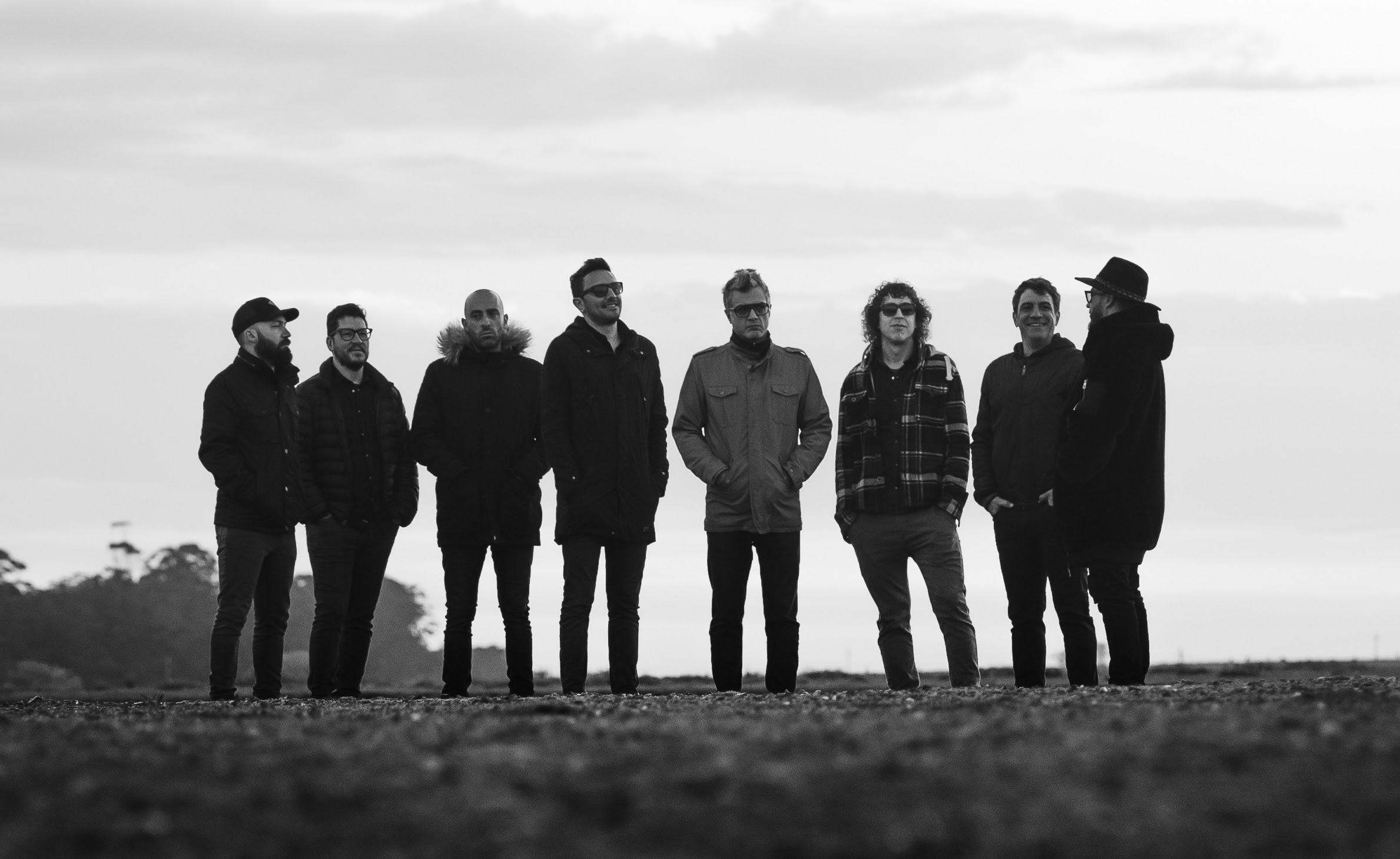 No Te Va Gustar, agrupación de Montevideo, está integrada por Emiliano Brancciari, Guzmán Silveira, Diego Bartaburu, Martín Gil, Denis Ramos, Mauricio Ortiz, Pablo Coniberti y Francisco Nasser.