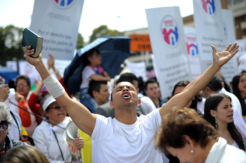 Así fue la marcha que desató la cartilla de educación de género del Ministerio de Educación